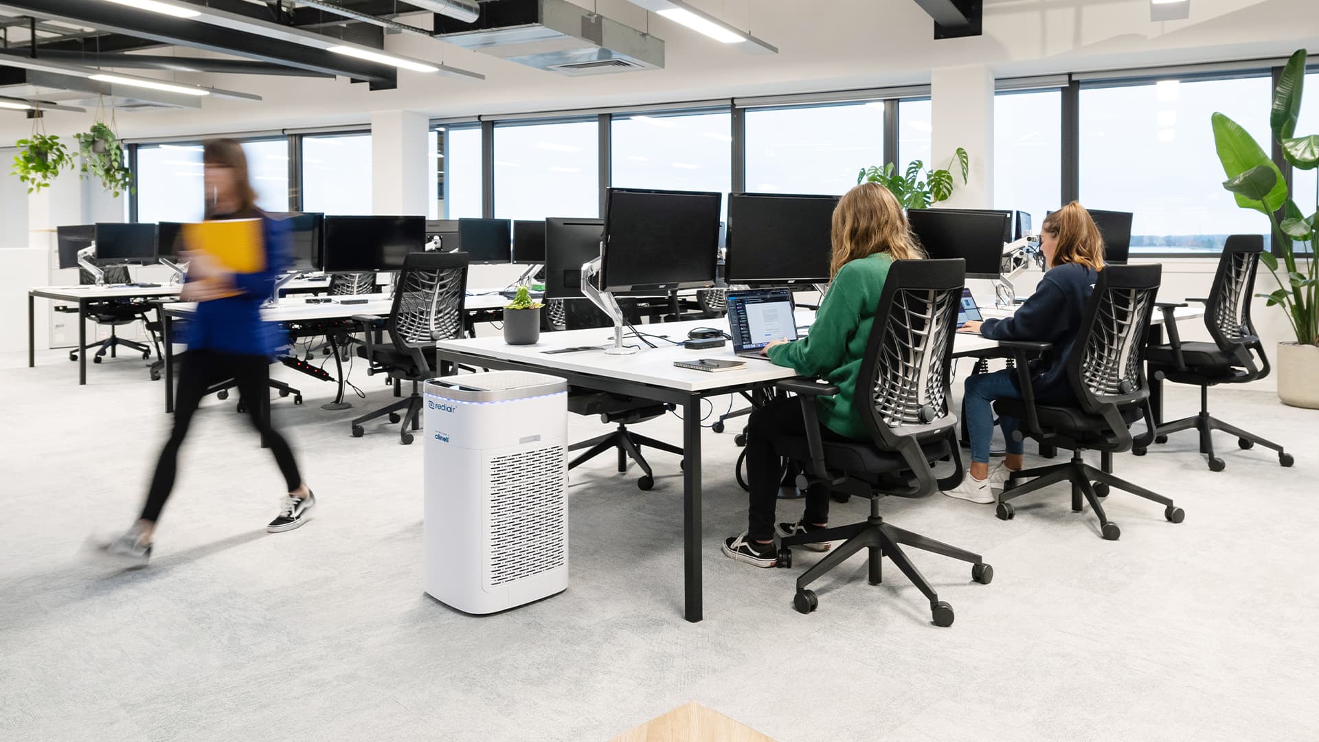 Rediair air purifier in office